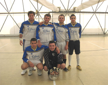 YELLOWBEARS/VETRERIA2001